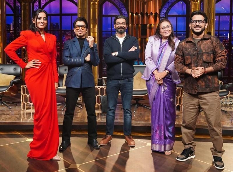 Varun Dua (centre) on the sets of Shark Tank India