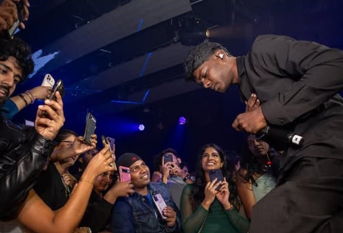 Vedan while performing live at a show in Melbourne