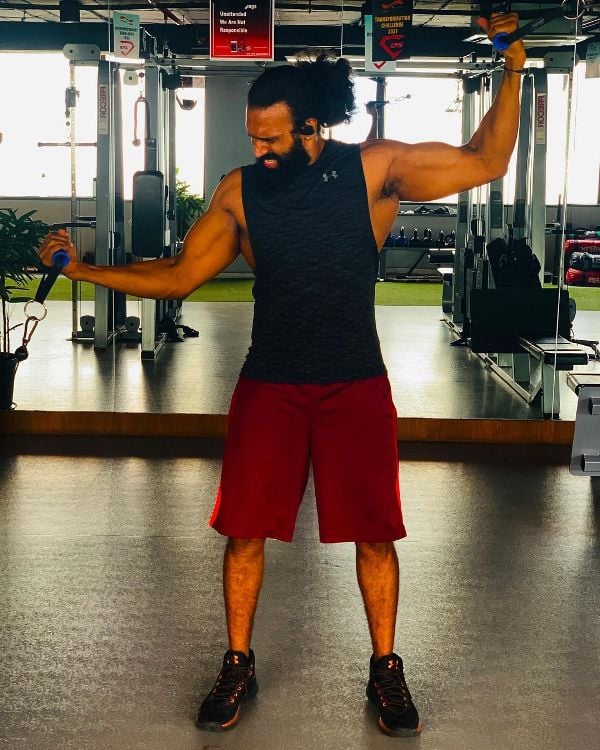 Venkatesh Mummidi performing one of his workout routines