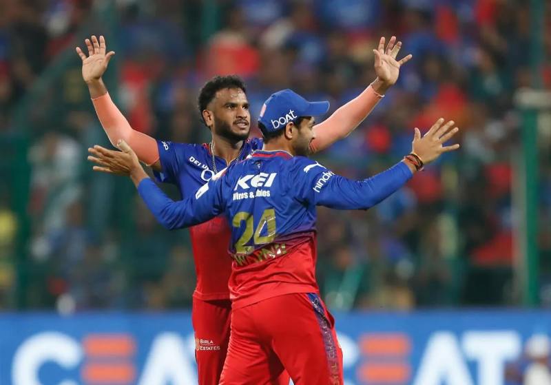 Vijaykumar Vyshak celebrating after taking a wicket in his debut IPL match