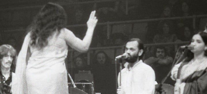 Viji Subramaniam singing in Los Angeles