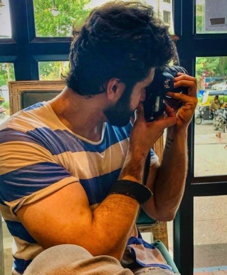 Vikram Bakshi clicking a picture