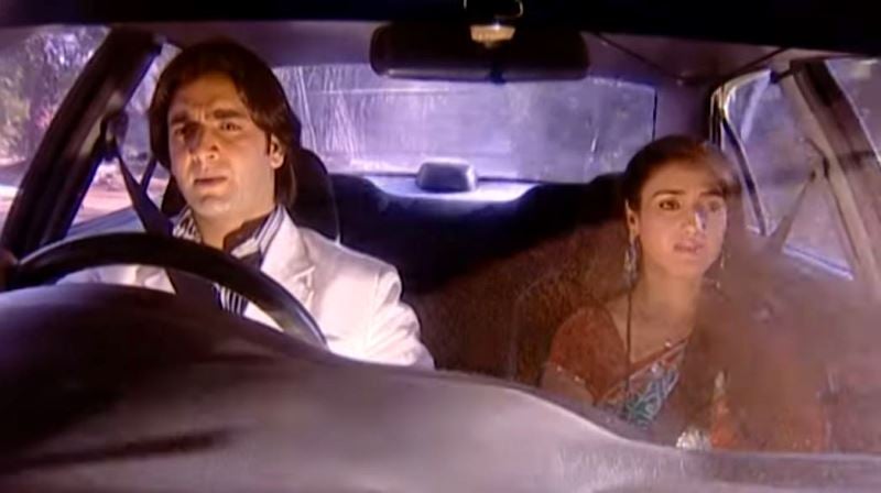 Vineet Raina as Akshay Thakral in Zee TV