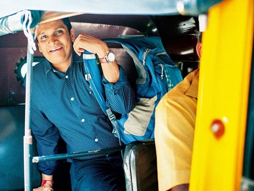 Viral Bhayani heading out for his spotting