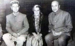 Virbhadra Singh with Indira Gandhi &amp; Jawaharlal Nehru