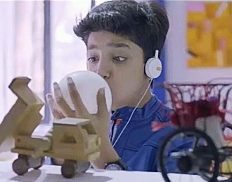 Viren Vazirani in a TV Commercial