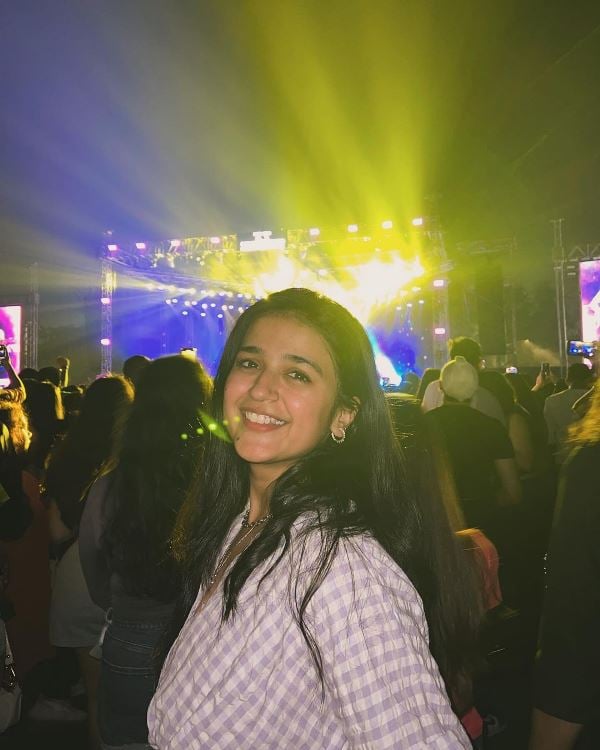 Vishakha Pandey at a concert