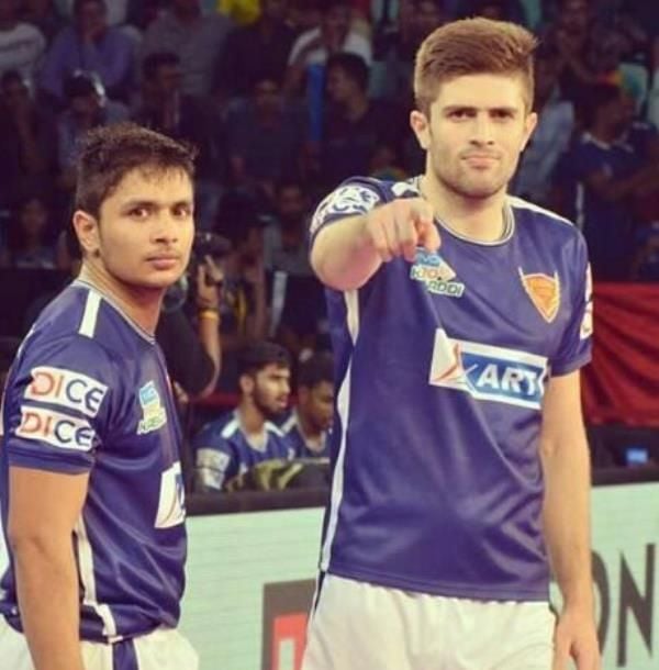 Vishal Lather (left) during a match in Pro Kabaddi League Season 6