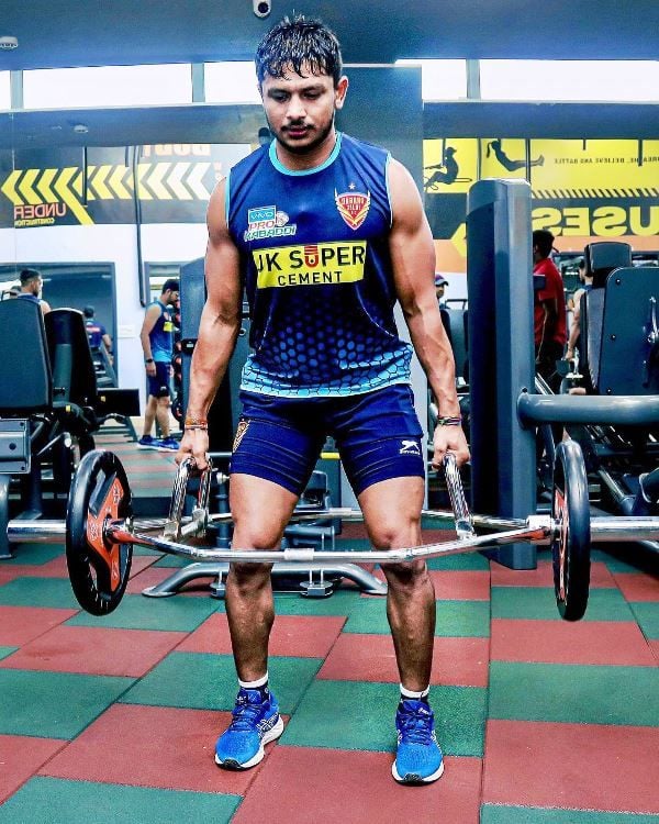 Vishal Lather while working out in a gym