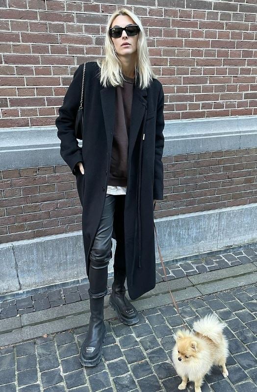 Vittoria Ceretti with her pet dog