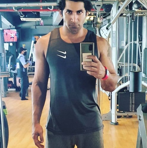 Vivan Bhatena at the gym