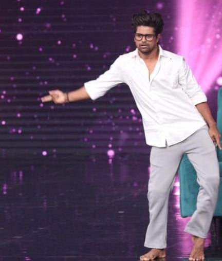 Vivek Chachere on the sets of the dance reality show 