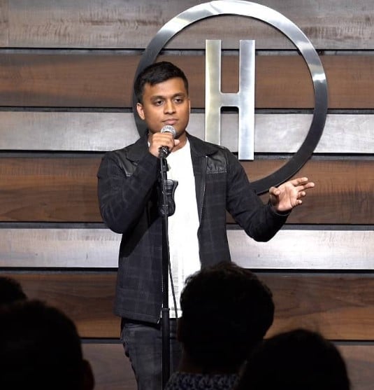 Vivek Desai while speaking at The Habitat - Comedy and Music Cafe