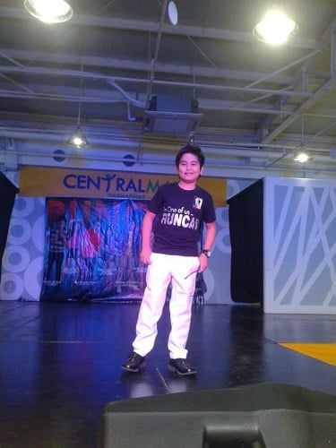 Will Ashley in a modelling contest