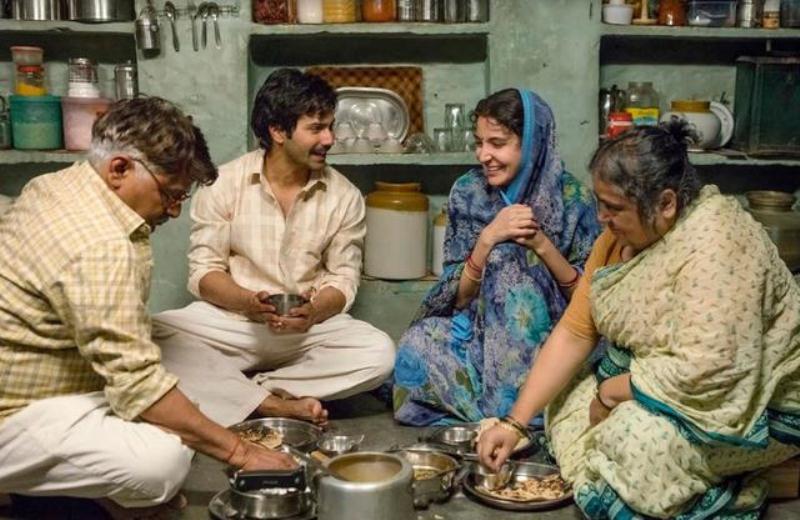 Yamini in the movie Sui Dhaaga