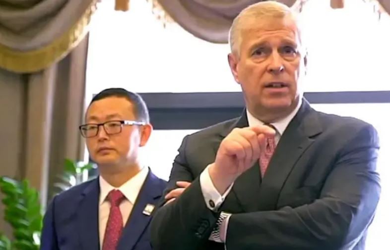 Yang Tengbo with Prince Andrew