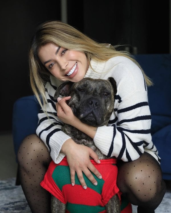 Yaya Muñoz with one of her pets