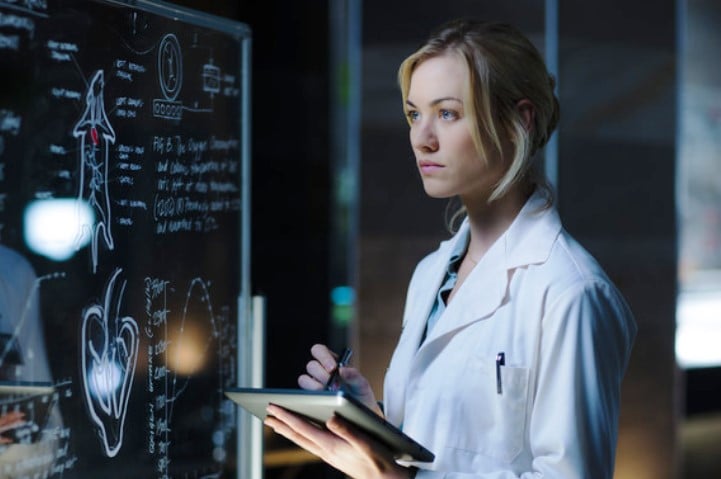Yvonne Strahovski in I, Frankenstein (2014)