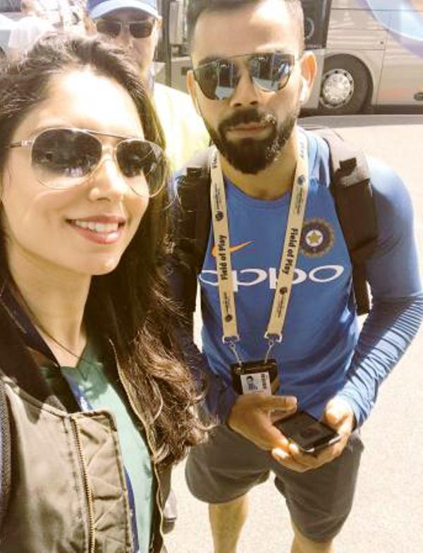Zainab Abbas Selfie With Virat Kohli