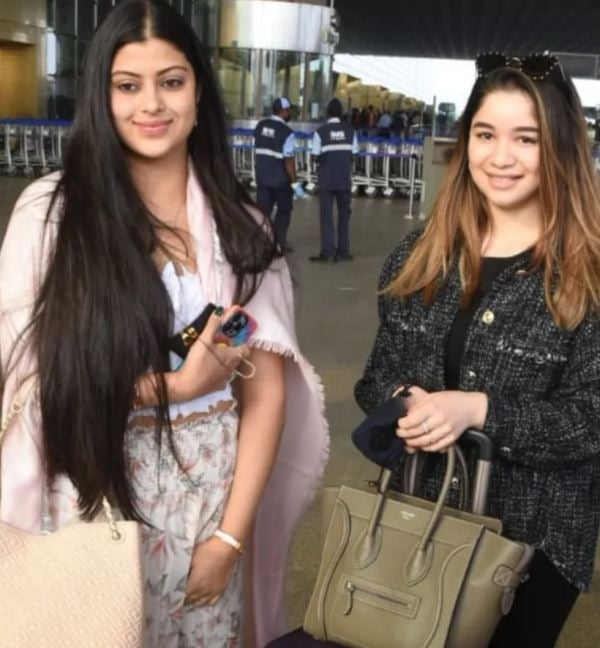 Zanai Bhosle with Sara Tendulkar