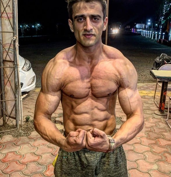 Zayn Ibad Khan while featuring his body muscles