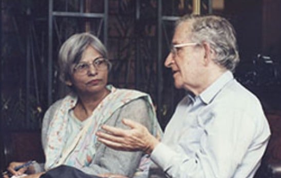 Zubeida Mustafa with Noam Chomsky in 2001
