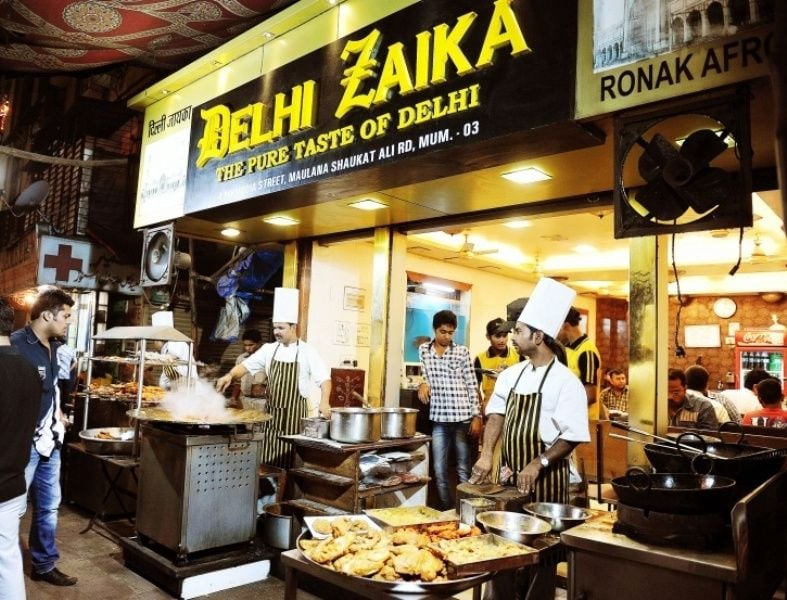 ‘Hotel Ronak Afroz’ (renamed as ‘Delhi Zaika’) on Pakmodia Street in Mumbai